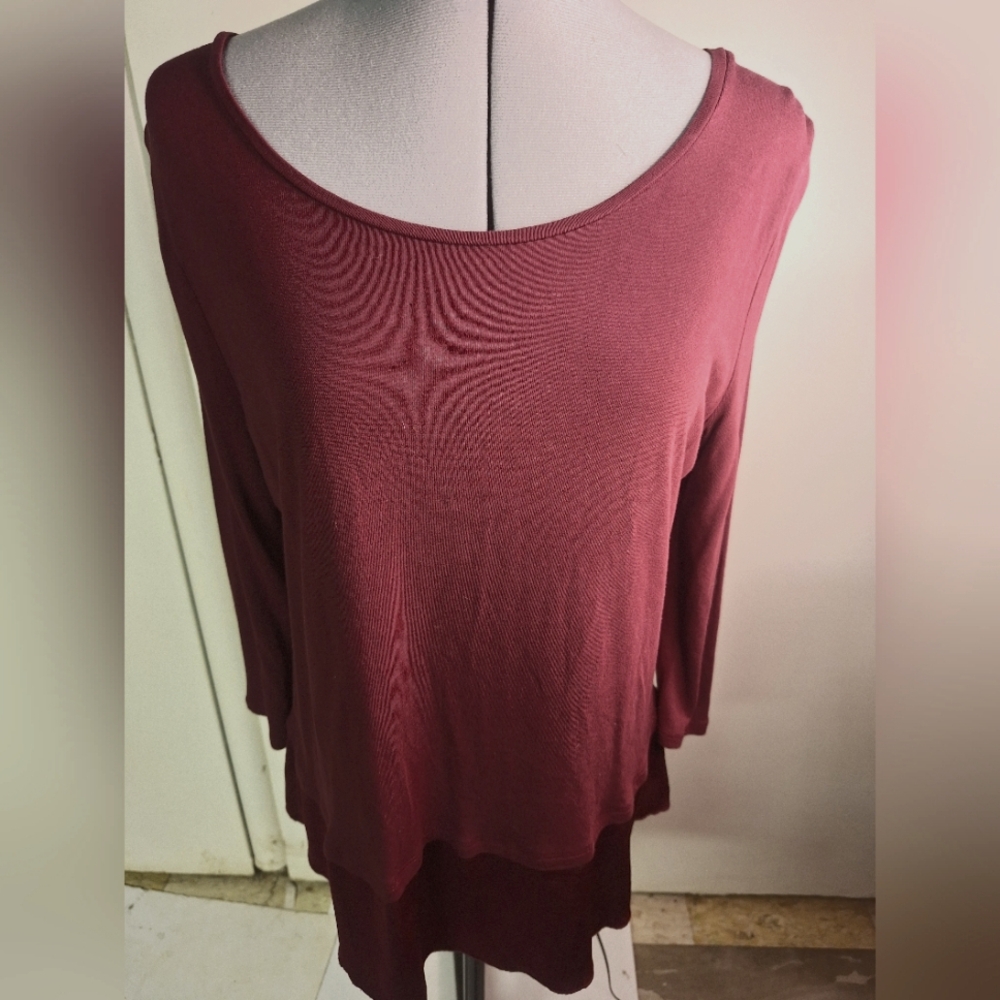 Liz Clairborne Dark Cherry Top Size Large 100% Rayon